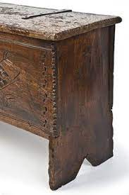 a rare 17th century english elm six plank coffer cjt500 medieval furniture antique furniture primitive furniture