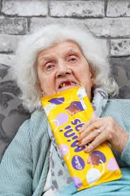 Rahasia Panjang Umur Nenek 106 Tahun, Ternyata Makan Camilan Manis Ini