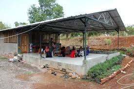Pada tahun 2004, sekolah ini mengubah namanya menjadi 'sekolah alam indonesia', karena melihat perkembangan sekolah alam yang mulai bermunculan di seluruh tanah air. Sekolah Alam Wangsakerta Dari Desa Membangun Indonesia Halaman All Kompas Com