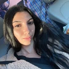 Anna Boyadjian's Instagram, Twitter & Facebook