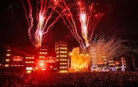 The official video for blur's fantastic track 'parklife'.taken from the best of blur dvd which you can grab today by clicking the following link. Manchester S Parklife Has Moved Its 2021 Edition To September