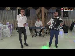 Muzica de petrecere formatia iulian de la vrancea nunta valcea. Download Iulian De La Vrancea Banii Mei Munciti De O Vara Cea Mai Tare Sarba