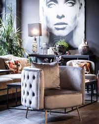 etwas dunklen kontrast zum herrschenden sonnenschein gefallig darkinterior diewascherei modernhome moderninterior bohochic el sessel haus deko mobel