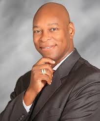 Darrell Settles's Instagram, Twitter & Facebook