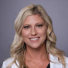 Cara Richardson's Instagram, Twitter & Facebook