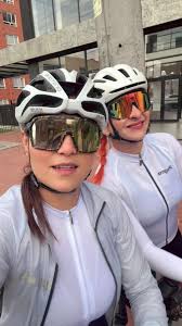 Videos de Kari Saenz (@karisaenz8) con “sonido original