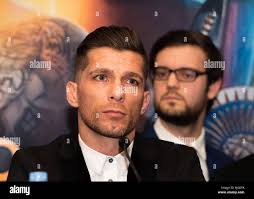 World flyweight hi-res stock photography and images