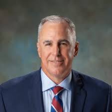 Bradley Downes's Instagram, Twitter & Facebook