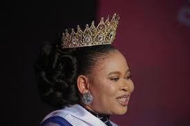 First albinism beauty queen wins at advocacy pageant in Nigeria