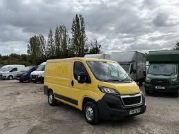 Image result for Jaune Carioca 2014 Peugeot
