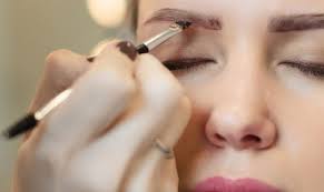 Microblading Guide: How It Works, What It Costs
