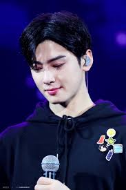 The photos were soon deleted, but apparently sowons stated reason for doing this was so that buddies (gfriend fans) wouldnt get jealous… Cha Eunwoo Sheds Tears And Apologizes To Fans You Won T Believe Why