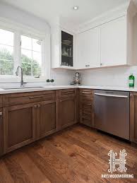 Like Base Cabinets Mdk The Doors And Drawer Fronts Are Shaker Style The Cabinetry Is Maple With The Base Kitchen Renovation Warm Kitchen Colors Warm Kitchen