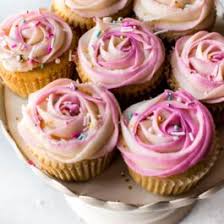 Different ways to decorate a cake with buttercream How To Pipe A Two Toned Frosting Rose Sally S Baking Addiction