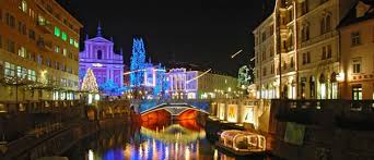 Seara incepe cu slujbe la. Petrece Craciunul In Venetia La Doar 325 Euro City Break Italia Bb AgenÅ£ia De Turism Enjoytravel ChisinÄu Oferte De VacanÈÄ Bilete De Avion