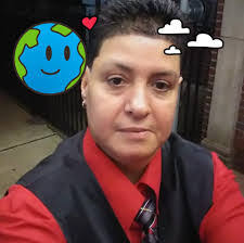 Iris Miranda's Instagram, Twitter & Facebook