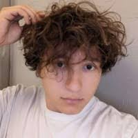 Vince Oakley's Instagram, Twitter & Facebook