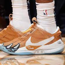 To celebrate, the baller laced shared a photo wearing shoes created to honor a past winner: What Pros Wear Ja Morant S Nike Adapt Bb Shoes What Pros Wear