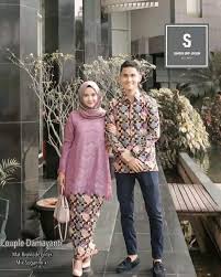33 model baju batik couple untuk pesta. Jual Couple Sarimbit Batik Sarimbit Batik Couple Baju Kondangan 2499 Sania Ruffle Kebaya Modern Batik Modern Batik Kekinian Di Lapak Rind Collection Bukalapak