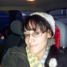 Stephanie Mahn's Instagram, Twitter & Facebook