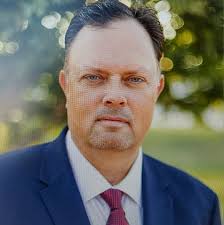 Honouring Service and Stewardship 👏👏👏 After 15 years of dedicated  service, Peter Ffrench has completed his term as Board Chair and retired  from the yourtown Board. His final meeting