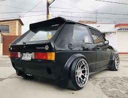 Bmw e30 m3 bmw alpina bmw x5 f15 e36 cabrio bmw m series rolls royce motor cars bmw performance street racing cars bmw classic cars. Bmw M3 E30 Customization Taillights Answer Hq