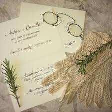 Un matrimonio raffinato si riconosce subito al primo sguardo, per questo è importante annunciarlo con delle partecipazioni eleganti ed esclusive. Partecipazioni Di Matrimonio Scritte A Mano In Calligrafia Elegante Carte Pregiate Scritture Raffinate Per Scritta A Mano Partecipazione Di Matrimonio Buste