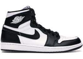 The shoe's outlaw status remained, making it a constantly and consistently desired item. Jordan 1 Retro Black White 2014 555088 010