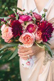 Brittni is back today with an awesome post on making your own bouquets. These 4 Tricks Will Help You Diy Your Wedding Bouquet Simple Wedding Bouquets Georgian Weddings Wedding Bouquets Pink