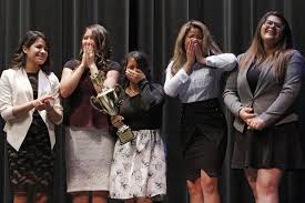 Irving: Estudiantes debaten en inglés y ganan