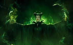 الفيلم الاكشن و المغامرة و العائلي و الخيال و الرومانسية. One Year Later Maleficent The Dissolve