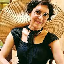 One year of escaping to the bookshop