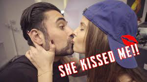 Amanda cerny kiss