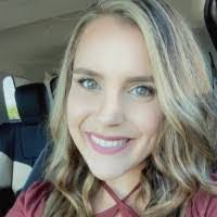 Amanda Findlay's Instagram, Twitter & Facebook