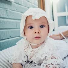 These 60 Literary Girl Names Are Bold, Classic Perfection