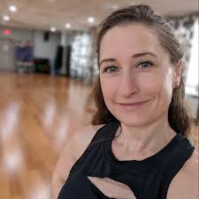 Loren Shell's Instagram, Twitter & Facebook