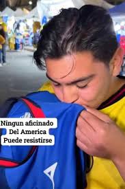 LA POSTAL! 🏆🏆🏆 André Jardine recordandole el tricampeonato a los fans de  Cruz Azul luego de ser expulsado