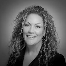 Congratulations to Lauren Morriss of Worldwide Innovations