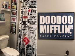We provides bath accessories, bathroom accessories sets, bathroom gadgets and bathroom wall decorations with wholesale price. A Couple Gave Their Bathroom A Makeover Inspired By The Office