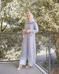 Ada baju kondangan muslim syar'i couple pernikahan brokat batik terbaru. 30 Model Kebaya Kondangan Kekinian Inspirasi Simple