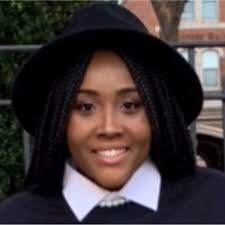 Darlene Laplante's Instagram, Twitter & Facebook