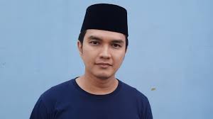 Ngawurnya aldi taher menjelaskan makna khusyuk agama dibuat mainan. Menyesal Deddy Corbuzier Minta Maaf Pernah Undang Aldi Taher Ke Podcast Nya Kumparan Com