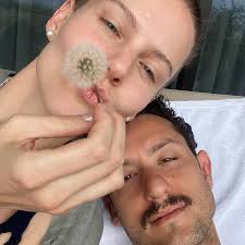 eu namoro o meu melhor amigo