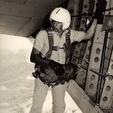 DOE'S FAP 🇵🇪✈️ | En Memoria del General FAP (r) Alberto Thorndike Elmore (Q.E.P.D.) 🕊️ Hoy rendimos homenaje al General FAP (r) Alberto Thorndike Elmore,... | Instagram