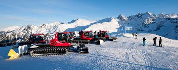 A group ski trip with your colleagues to the austrian pitztal. Pistenbully Fahren Und Blick Hinter Die Kulissen Im Pitztal Winter Mit Familie Informationen Und Tipps Fur Familien Mit Kindern Die Auch Im Winter Draussen Aktiv Sind