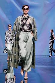 We did not find results for: Giorgio Armani Alle Modetrends Der Fashion Week Mailand F S 2021