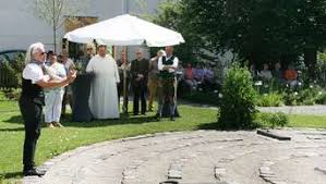 Welche charakterfehler und schlechten gewohnheiten belasten uns? 10 Jahre Klostergarten Steingaden In Bluhender Natur Die Innere Mitte Finden Steingaden