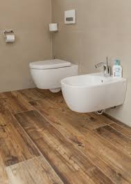 Badezimmer Fliesen Holzoptik