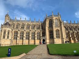 Ever since william the conqueror built the first castle here in 1078, royal families have stayed for extended periods. Windsor Castle London Restaurant Reviews Photos Phone Number Tripadvisor