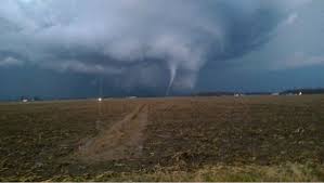 Five more tornadoes confirmed, for total of 11 in northern illinois during monday's storms. Photos Tornadoes Hail Lightning In Chicago Area Abc7 San Francisco